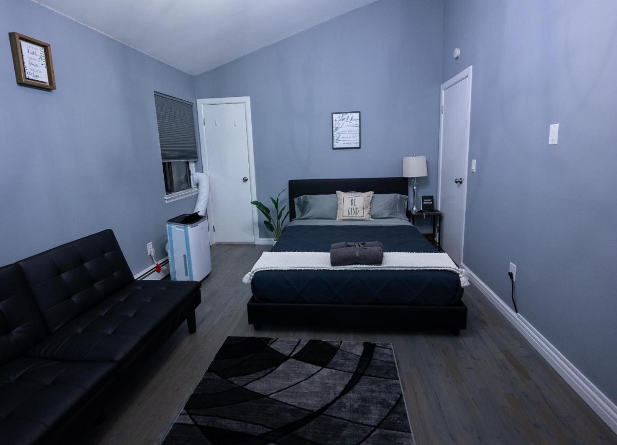 Hampton's Getaway With Parking & Self Check In *